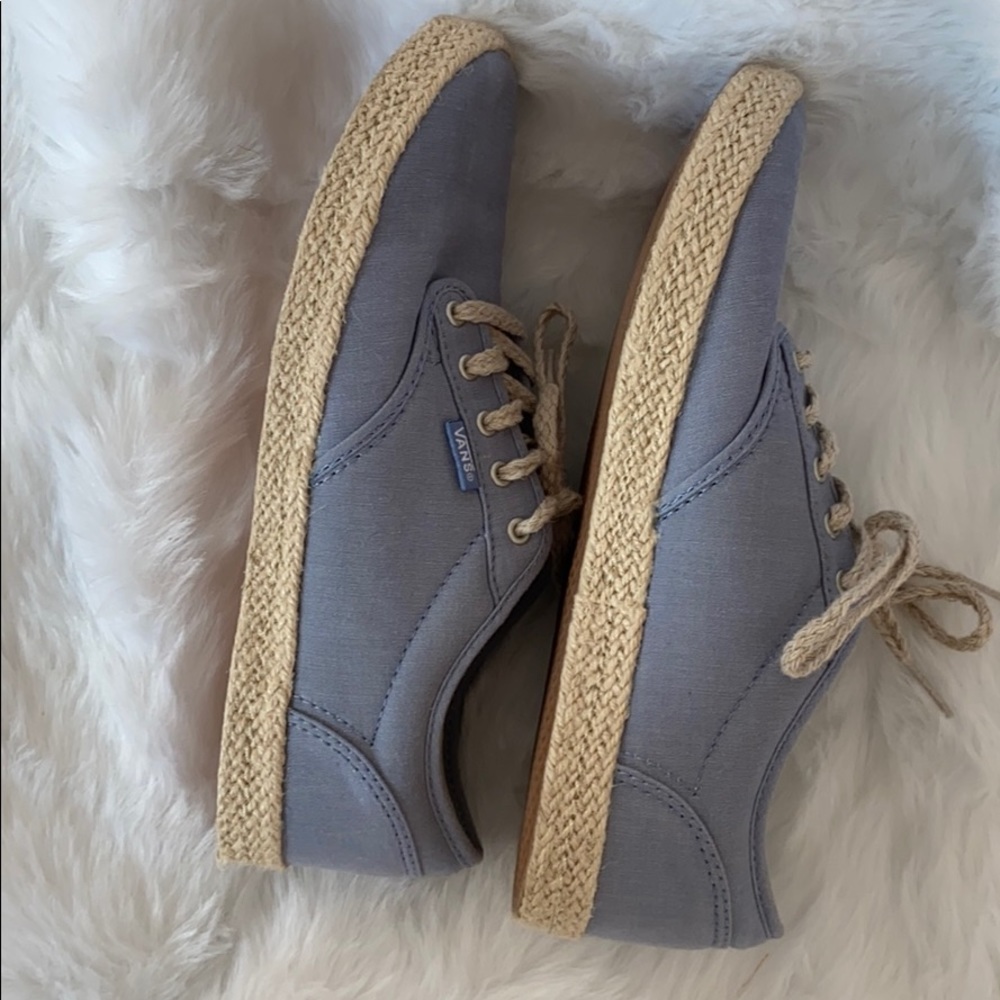 Vans - Picture 4 of 4